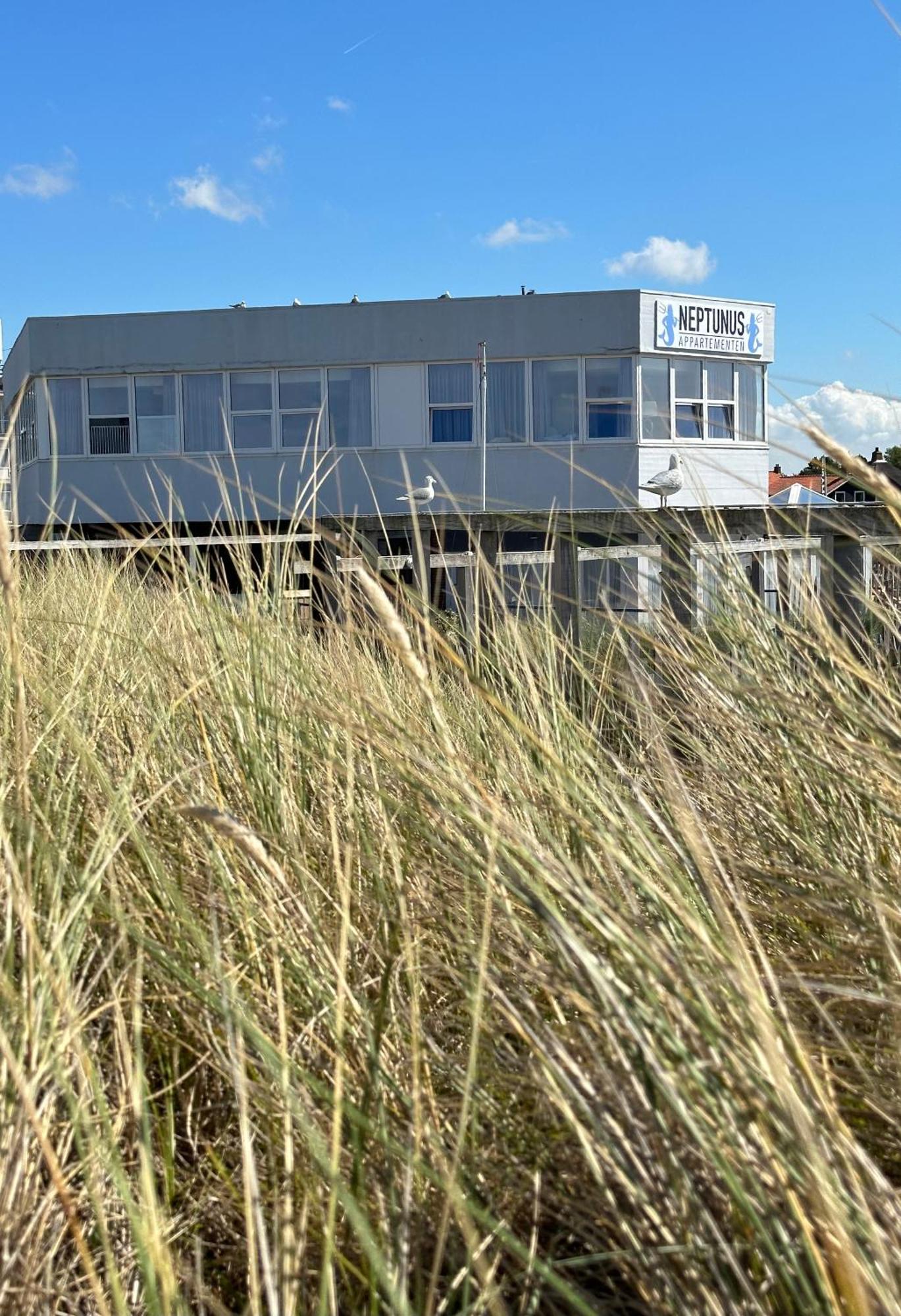 Neptunus Appartementen 滨海贝亨 外观 照片
