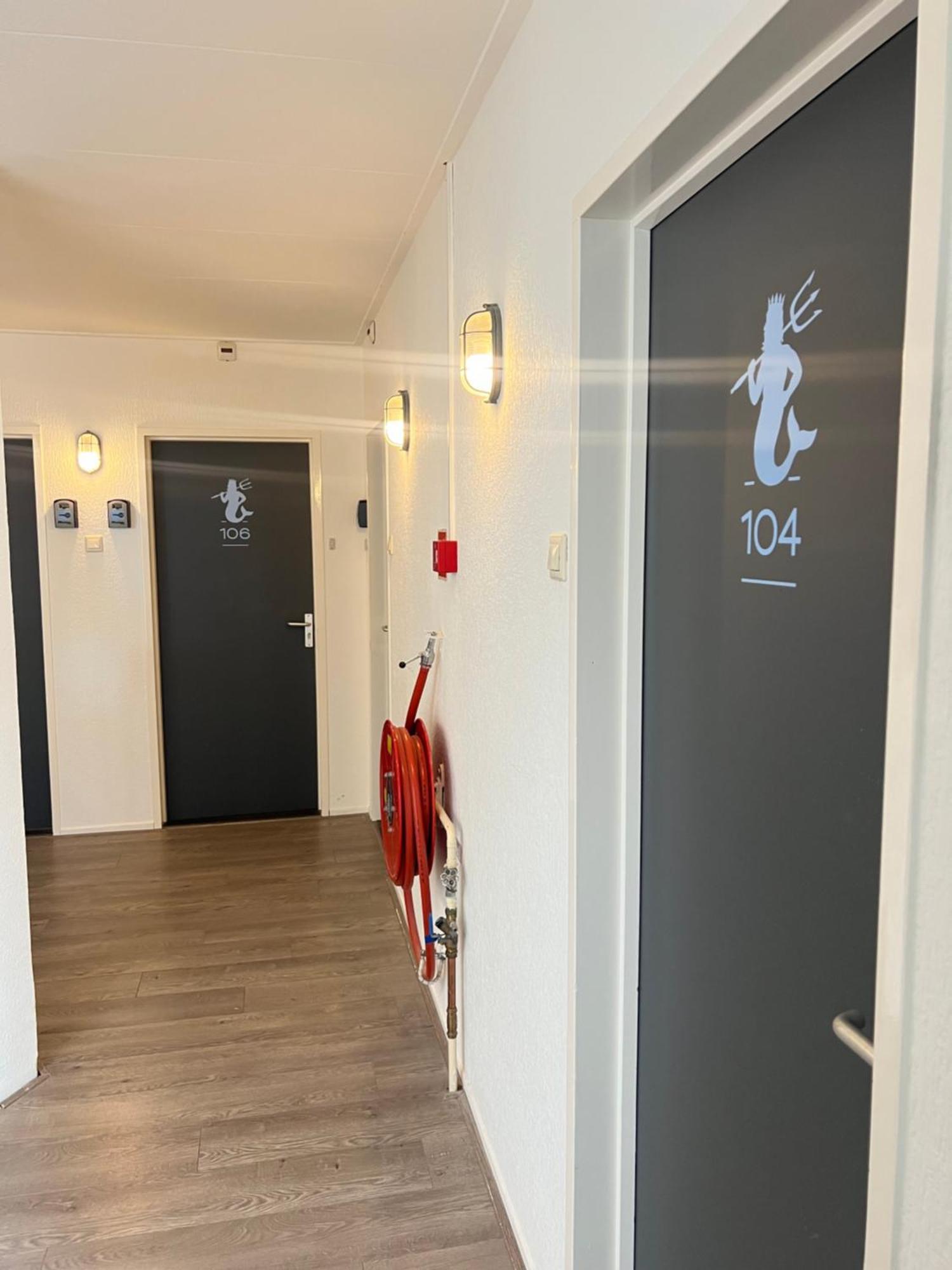 Neptunus Appartementen 滨海贝亨 外观 照片