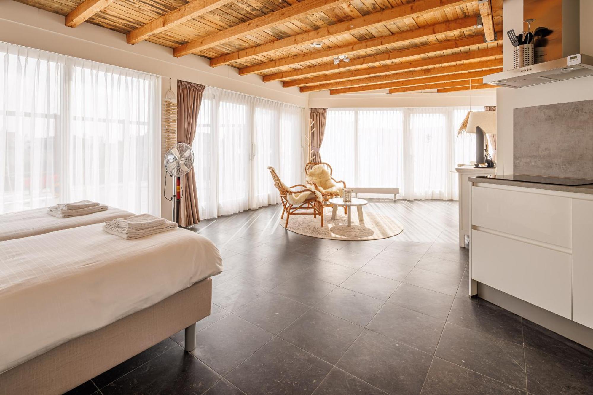 Neptunus Appartementen 滨海贝亨 客房 照片