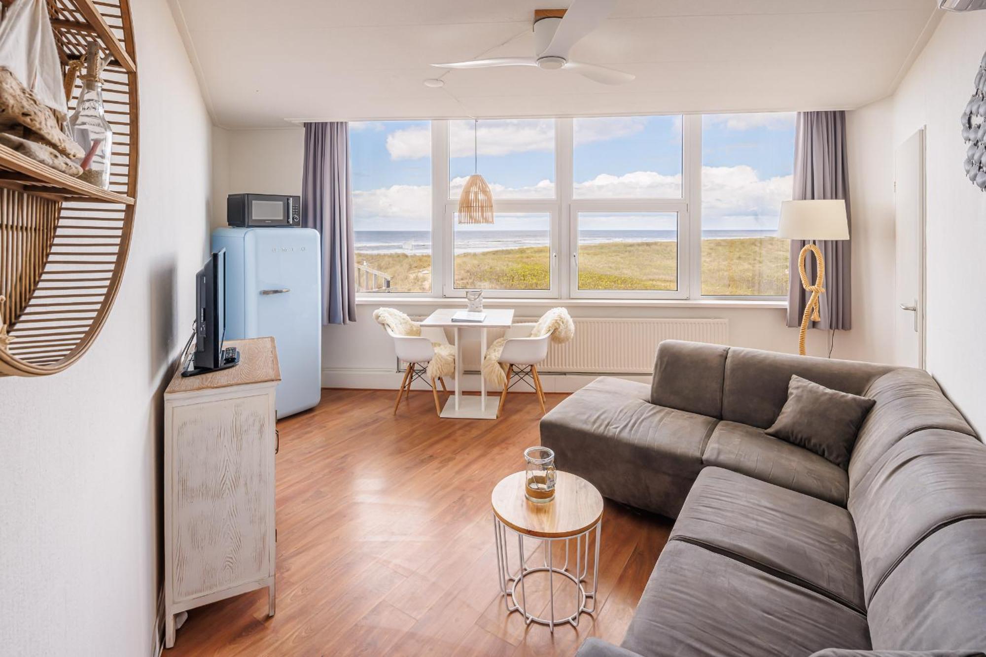 Neptunus Appartementen 滨海贝亨 客房 照片