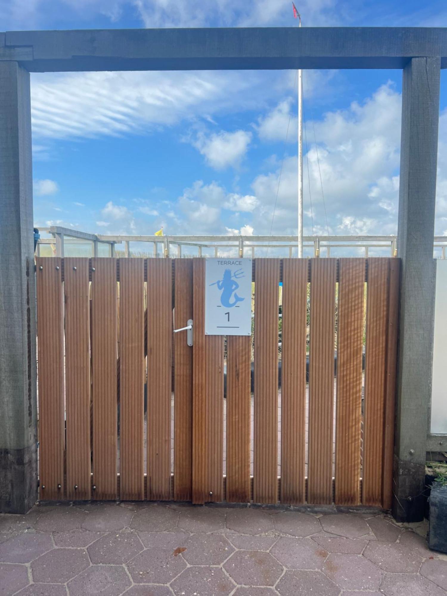 Neptunus Appartementen 滨海贝亨 客房 照片