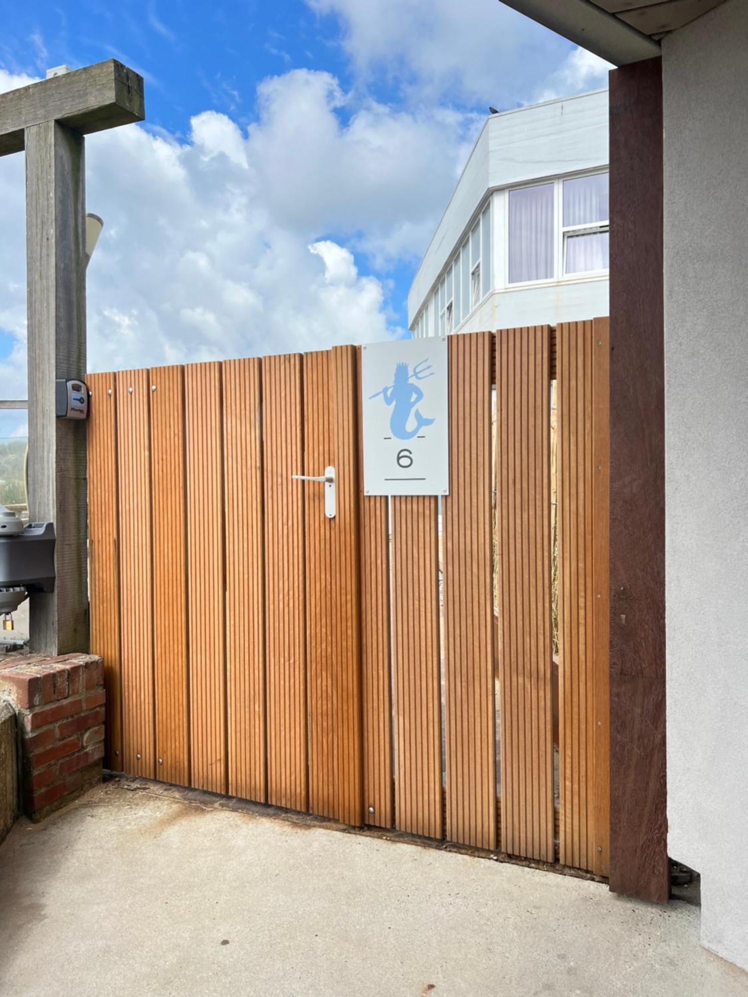 Neptunus Appartementen 滨海贝亨 客房 照片